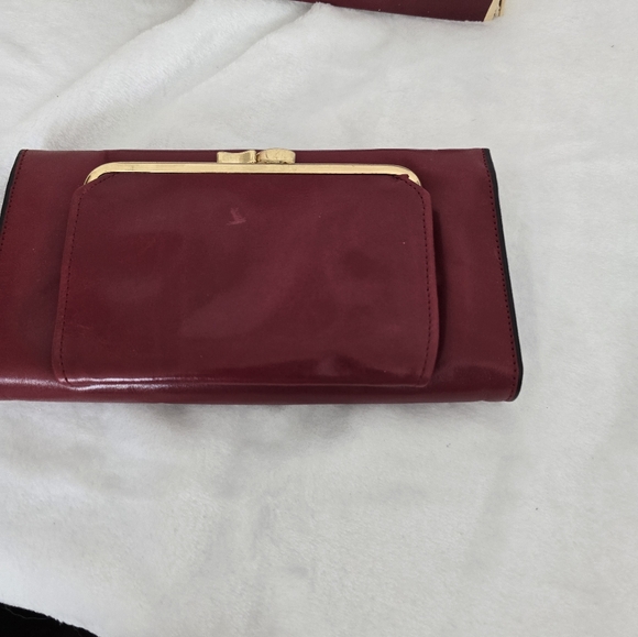 Buxton Burgundy Velvet Touch Cowhide Exterior Women’s Wallet, 7.25" NIB  VTG - Picture 3 of 3